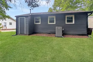 1614 Willow Rd, Greensboro, NC 27401 - Photo 16