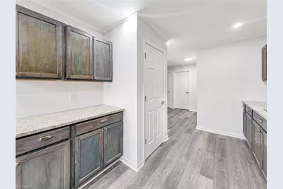 1614 Willow Road, Greensboro, NC 27401 - Photo 10