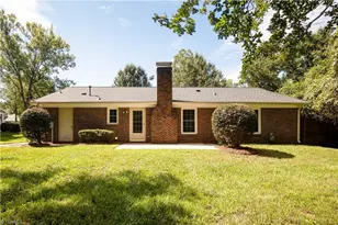 4203 Butterfield Dr, Greensboro, NC 27405 - Photo 14