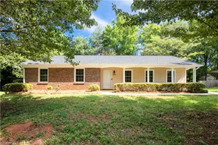 4203 Butterfield Dr, Greensboro, NC 27405 - Photo 1