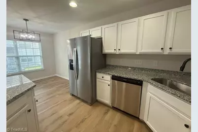 116 Goldfinch Avenue, Greensboro, NC 27409 - Photo 8