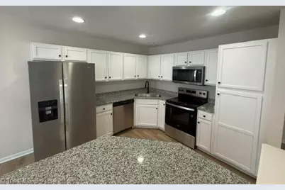 116 Goldfinch Avenue, Greensboro, NC 27409 - Photo 6