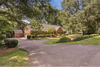 930 Wellington Road, Winston-Salem, NC 27106 - Photo 2
