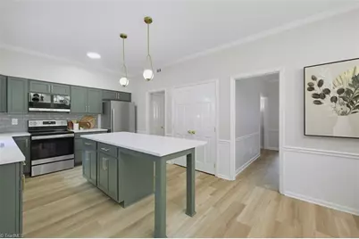 1 Fountain Manor Drive #B, Greensboro, NC 27405 - Photo 14