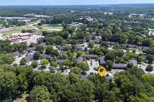 1 Fountain Manor Dr, Greensboro, NC 27405 - Photo 38
