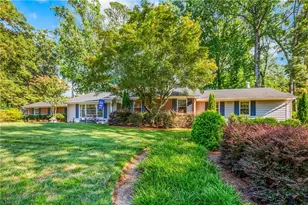 1039 Kenleigh Cir, Winston-Salem, NC 27106 - Photo 4