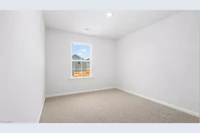 624 Beechwood Circle, Thomasville, NC 27360 - Photo 10