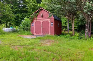 209 Bruno Ln, Boomer, NC 28606 - Photo 34