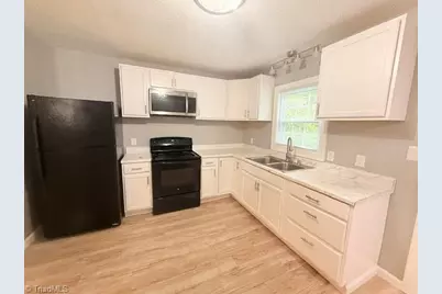 614 Wesley Drive, High Point, NC 27260 - Photo 10