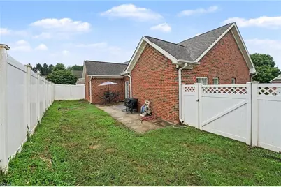 115 Stillmere Court, Winston-Salem, NC 27101 - Photo 30