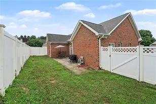115 Stillmere Ct, Winston-Salem, NC 27101 - Photo 30