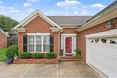 115 Stillmere Court, Winston-Salem, NC 27101 - Photo 8