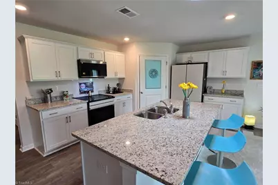 202 Alamos Avenue, Lexington, NC 27295 - Photo 6