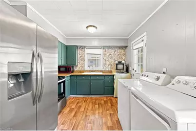 1208 Wallace Street, Burlington, NC 27217 - Photo 10