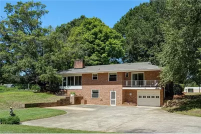 1108 N Main Street, Kernersville, NC 27284 - Photo 6