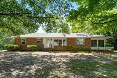 1108 N Main Street, Kernersville, NC 27284 - Photo 4