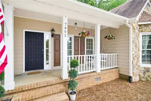 7802 High Meadows Rd, Greensboro, NC 27455 - Photo 4