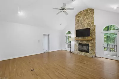 7802 High Meadows Road, Greensboro, NC 27455 - Photo 8