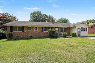 509 Oakwood Ln, Graham, NC 27253 - Photo 2