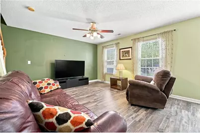 150 Creekview Drive, Kernersville, NC 27284 - Photo 4