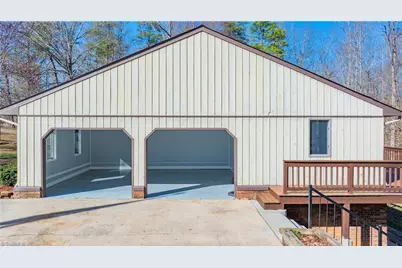 682 Cecil Street, Thomasville, NC 27360 - Photo 10