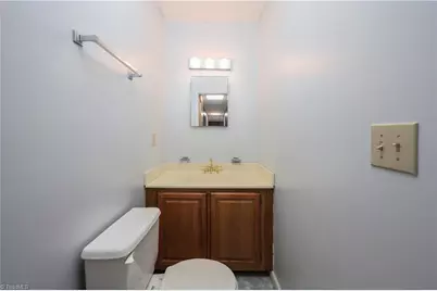 682 Cecil Street, Thomasville, NC 27360 - Photo 42