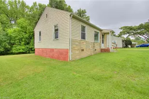 416 E Peachtree Dr, High Point, NC 27265 - Photo 22