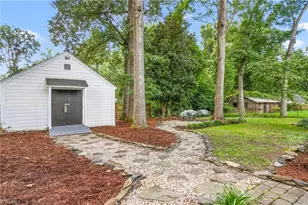 403 Spring St, Thomasville, NC 27360 - Photo 36