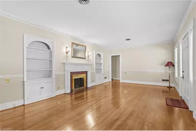 403 Spring Street, Thomasville, NC 27360 - Photo 8