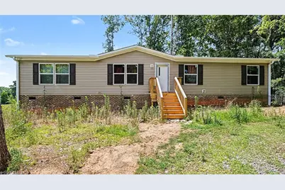 380 Avenue J, Lexington, NC 27292 - Photo 2