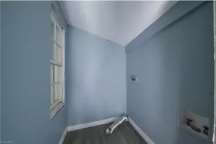 923 Crowder St, Winston-Salem, NC 27107 - Photo 2