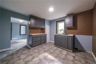 923 Crowder St, Winston-Salem, NC 27107 - Photo 12