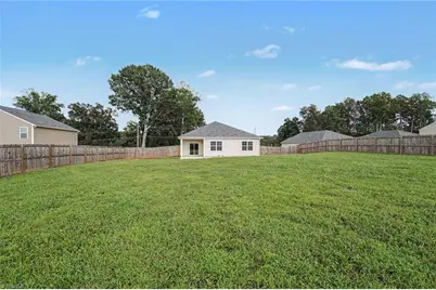 620 Hickory Point Drive, Lexington, NC 27292 - Photo 22
