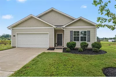 620 Hickory Point Drive, Lexington, NC 27292 - Photo 2