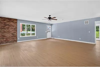 5707 Gatestone Drive, Greensboro, NC 27406 - Photo 14