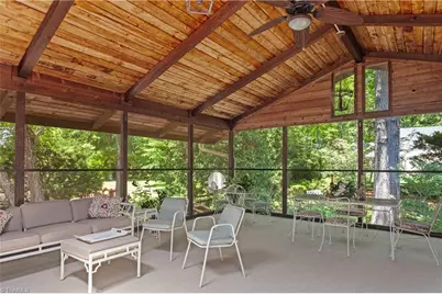 2922 Round Hill Road, Greensboro, NC 27408 - Photo 14