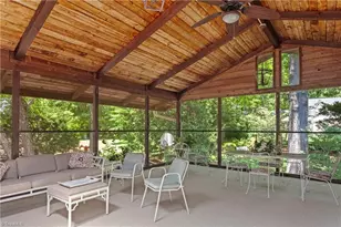 2922 Round Hill Rd, Greensboro, NC 27408 - Photo 14