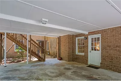 2922 Round Hill Road, Greensboro, NC 27408 - Photo 38