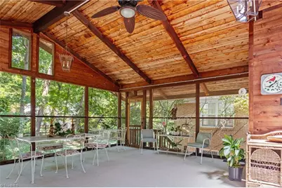 2922 Round Hill Road, Greensboro, NC 27408 - Photo 16
