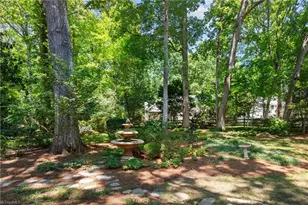 2922 Round Hill Rd, Greensboro, NC 27408 - Photo 44