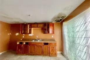 901 10th St, North Wilkesboro, NC 28659 - Photo 20