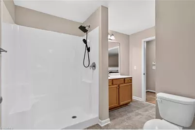 7108 W Friendly Avenue, Greensboro, NC 27410 - Photo 22