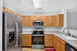 7108 W Friendly Ave, Greensboro, NC 27410 - Photo 6