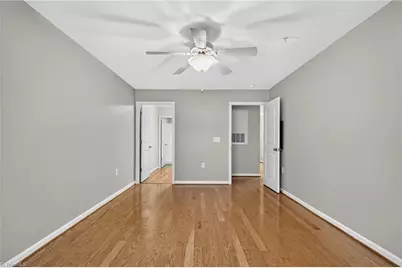 7108 W Friendly Avenue, Greensboro, NC 27410 - Photo 16