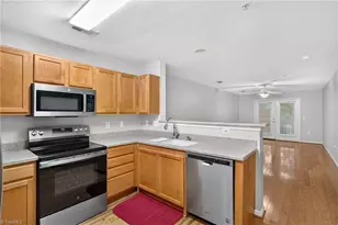 7108 W Friendly Ave, Greensboro, NC 27410 - Photo 8