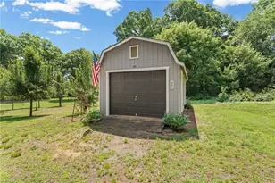 5750 Stanleyville Dr, Winston-Salem, NC 27105 - Photo 34