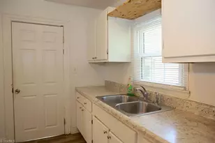 2214 Walker Ave, Greensboro, NC 27403 - Photo 6