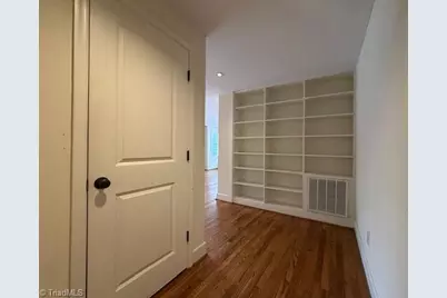 817 N Elm Street #G, Greensboro, NC 27401 - Photo 8