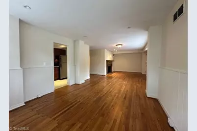 817 N Elm Street #G, Greensboro, NC 27401 - Photo 4