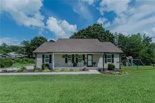 185 Broadway Rd, Lexington, NC 27295 - Photo 1